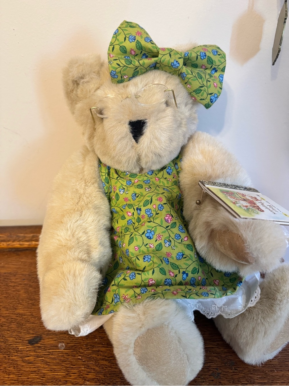 NWT Vermont Teddy Bear Grandmother Little Golden Book Plush